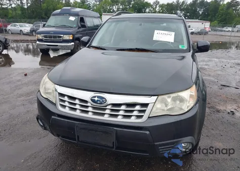 2013 Subaru Forester 2.5X Limited from USA, damaged, VIN JF2SHAECXDH403678